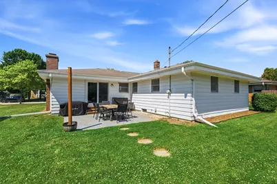 1119  Dogwood Ln, Waukesha, WI 53189 - Photo 25