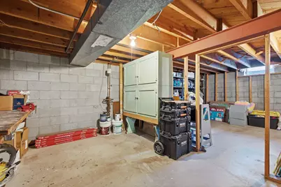 1119  Dogwood Ln, Waukesha, WI 53189 - Photo 23