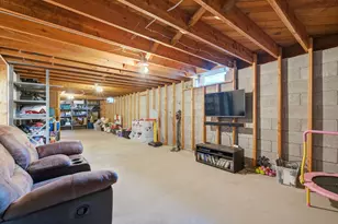 1119 Dogwood Ln, Waukesha, WI 53189 - Photo 21
