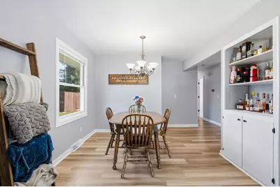 1119  Dogwood Ln, Waukesha, WI 53189 - Photo 7