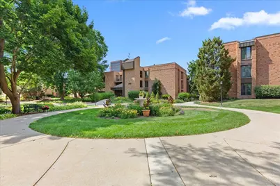 1906 E Shorewood Blvd #149, Shorewood, WI 53211 - Photo 5