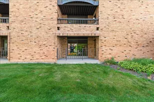 1906 E Shorewood Blvd, Shorewood, WI 53211 - Photo 25
