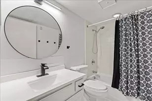 1906 E Shorewood Blvd, Shorewood, WI 53211 - Photo 19