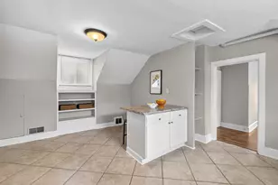 810 E Lincoln Ave, Milwaukee, WI 53207 - Photo 21