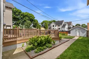 810 E Lincoln Ave, Milwaukee, WI 53207 - Photo 29