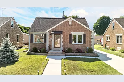 2824 S 8th St, Sheboygan, WI 53081 - Photo 1