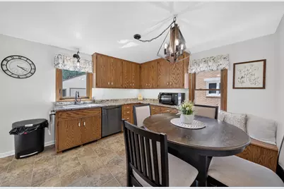 2824 S 8th St, Sheboygan, WI 53081 - Photo 7