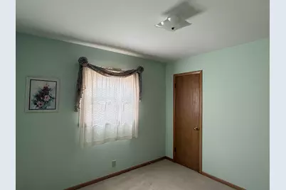 5232 W Donna Dr, Brown Deer, WI 53223 - Photo 15