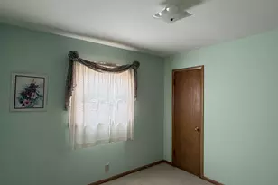 5232 W Donna Dr, Brown Deer, WI 53223 - Photo 15
