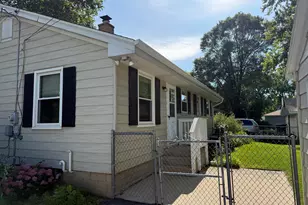 5232 W Donna Dr, Brown Deer, WI 53223 - Photo 23