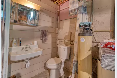 107  Clarence St, Fort Atkinson, WI 53538 - Photo 25