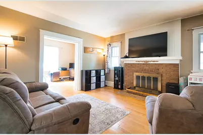 107  Clarence St, Fort Atkinson, WI 53538 - Photo 5