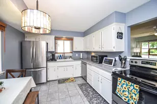 420 Richard St, Waukesha, WI 53189 - Photo 9