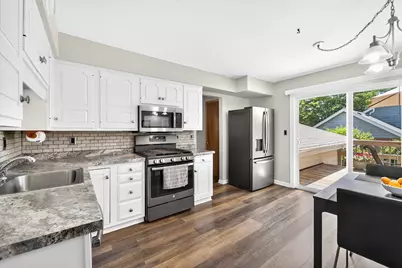 5434  Whirlaway Ln, Racine, WI 53402 - Photo 5