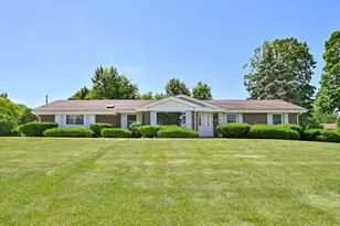 17925 Redvere Dr, Brookfield, WI 53005 - Photo 1