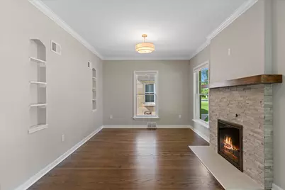 5109 N 24th Pl, Milwaukee, WI 53209 - Photo 5