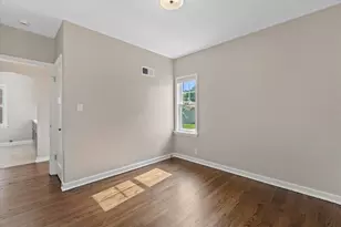 5109 N 24th Pl, Milwaukee, WI 53209 - Photo 17
