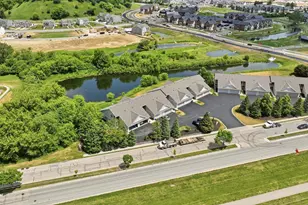 970 Oconomowoc Pkwy, Oconomowoc, WI 53066 - Photo 17