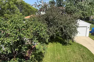 2328 S 77th St, West Allis, WI 53219 - Photo 23