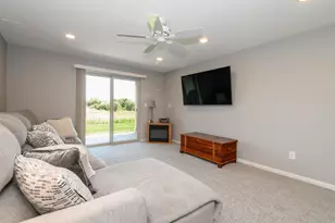 3605 Sandpiper Cir, Waukesha, WI 53189 - Photo 27