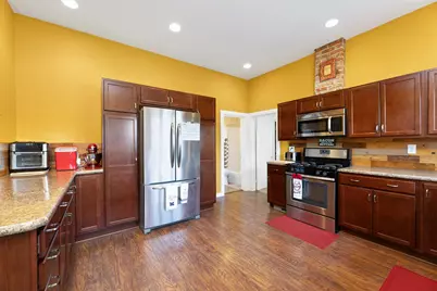 1406  Charles St, La Crosse, WI 54603 - Photo 7