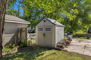 1406 Charles St, La Crosse, WI 54603 - Photo 29