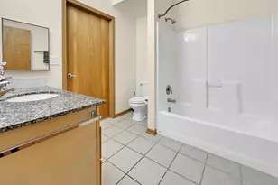 2121 S Kinnickinnic Ave, Milwaukee, WI 53207 - Photo 9