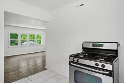 5400 N 53rd St #5402, Milwaukee, WI 53218 - Photo 7