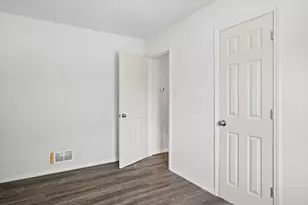 5400 N 53rd St, Milwaukee, WI 53218 - Photo 13