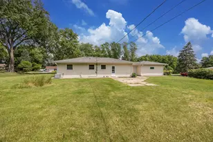 W156N5709 Cheryln Dr, Menomonee Falls, WI 53051 - Photo 51