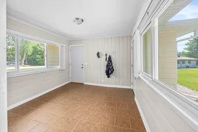 W156N5709  Cheryln Dr, Menomonee Falls, WI 53051 - Photo 23