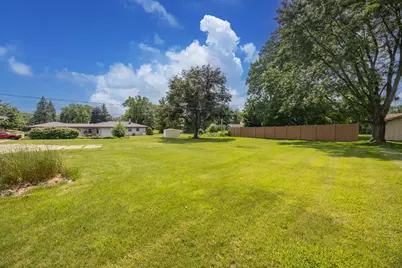 W156N5709  Cheryln Dr, Menomonee Falls, WI 53051 - Photo 49