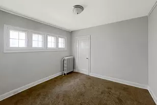 1501 W Capitol Dr, Milwaukee, WI 53206 - Photo 9
