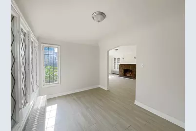 1501 W Capitol Dr, Milwaukee, WI 53206 - Photo 5