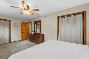 3250 S 105th St, West Allis, WI 53227 - Photo 13