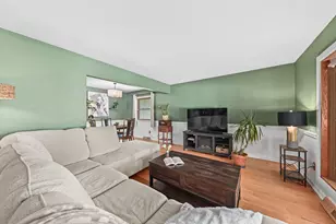 1110 S 118th St, West Allis, WI 53214 - Photo 5
