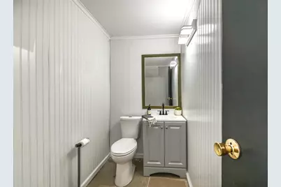 1110 S 118th St, West Allis, WI 53214 - Photo 23