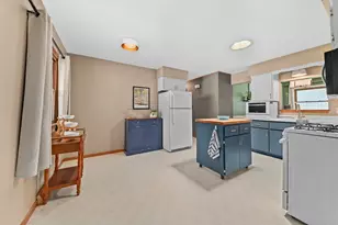 1110 S 118th St, West Allis, WI 53214 - Photo 15