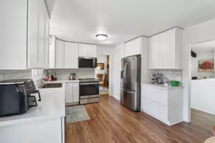 413 W Hilltop Trail, Fort Atkinson, WI 53538 - Photo 21
