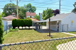 6727 W Lincoln Ave, West Allis, WI 53219 - Photo 3