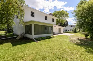 21300 Astolat Dr, Brookfield, WI 53045 - Photo 7