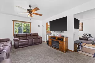6636 124th St, Pleasant Prairie, WI 53158 - Photo 3