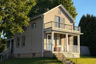 1401 Columbus St, Manitowoc, WI 54220 - Photo 1