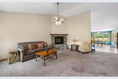 211  Windmill Ln, Walworth, WI 53184 - Photo 11
