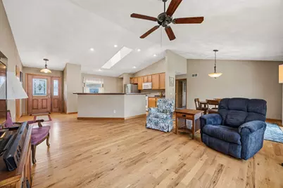 1532  Montclair Pl, Fort Atkinson, WI 53538 - Photo 9