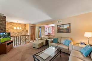 255 Willow Dr, Hartland, WI 53029 - Photo 3