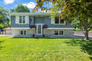 255 Willow Dr, Hartland, WI 53029 - Photo 1