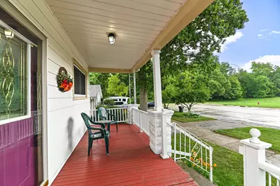 1521  Marquette Ave, South Milwaukee, WI 53172 - Photo 5