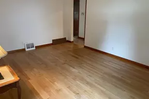 5315 W Arizona St, Milwaukee, WI 53219 - Photo 7