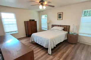 1027 W Shaker Cir, Mequon, WI 53092 - Photo 5